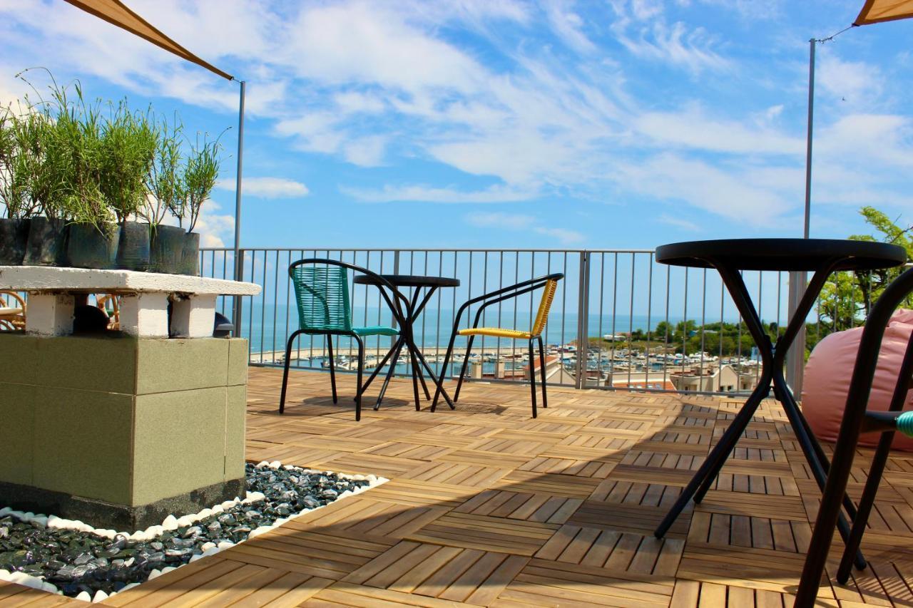 Sunset Art Beach Front Hotel Chernomorets Exterior photo