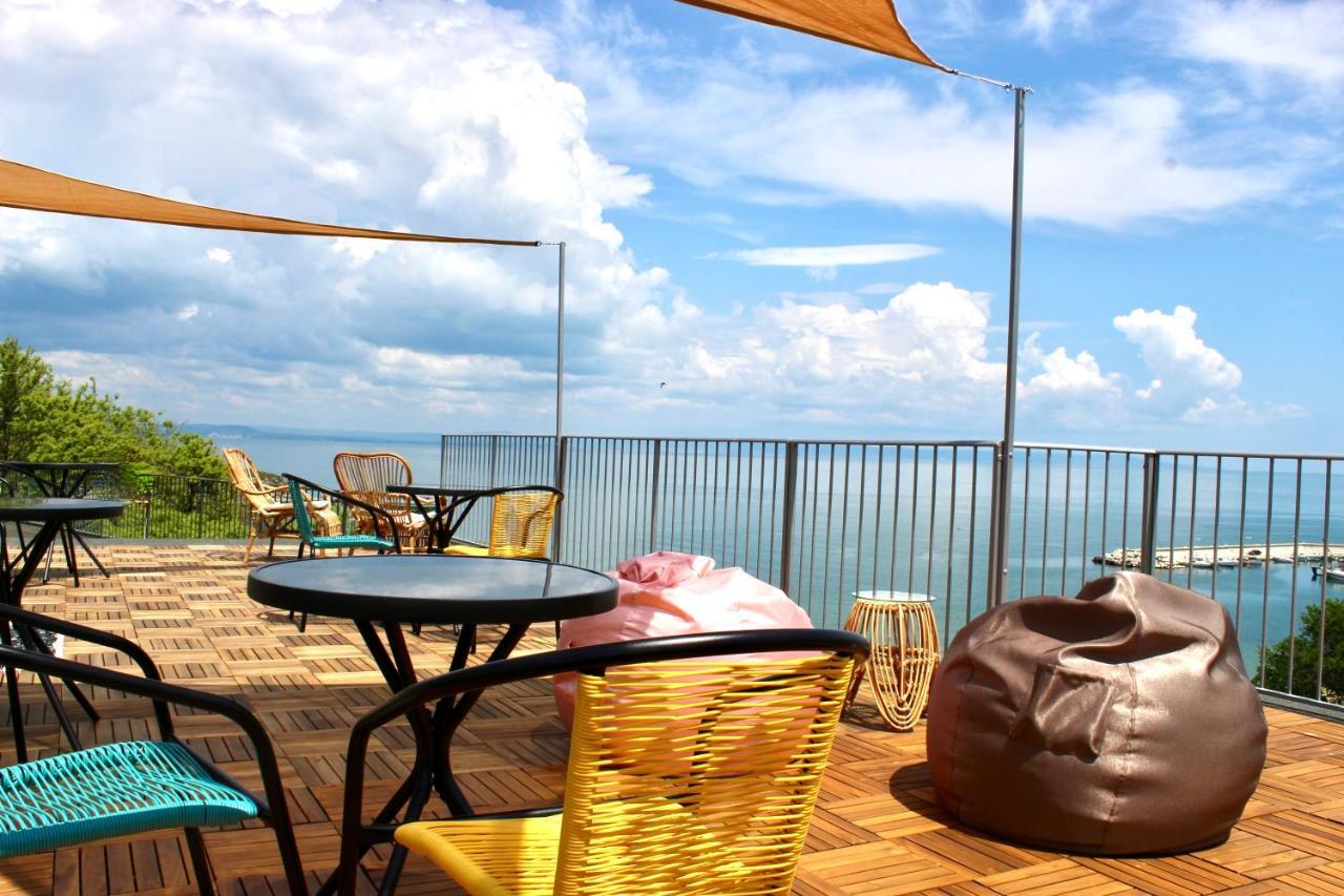 Sunset Art Beach Front Hotel Chernomorets Exterior photo